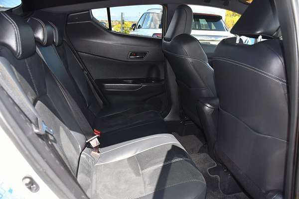 2022 Toyota C-HR GR Sport ZYX10R