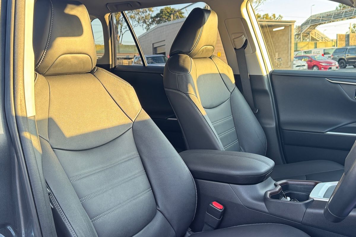 2021 Toyota RAV4 Cruiser AXAH54R