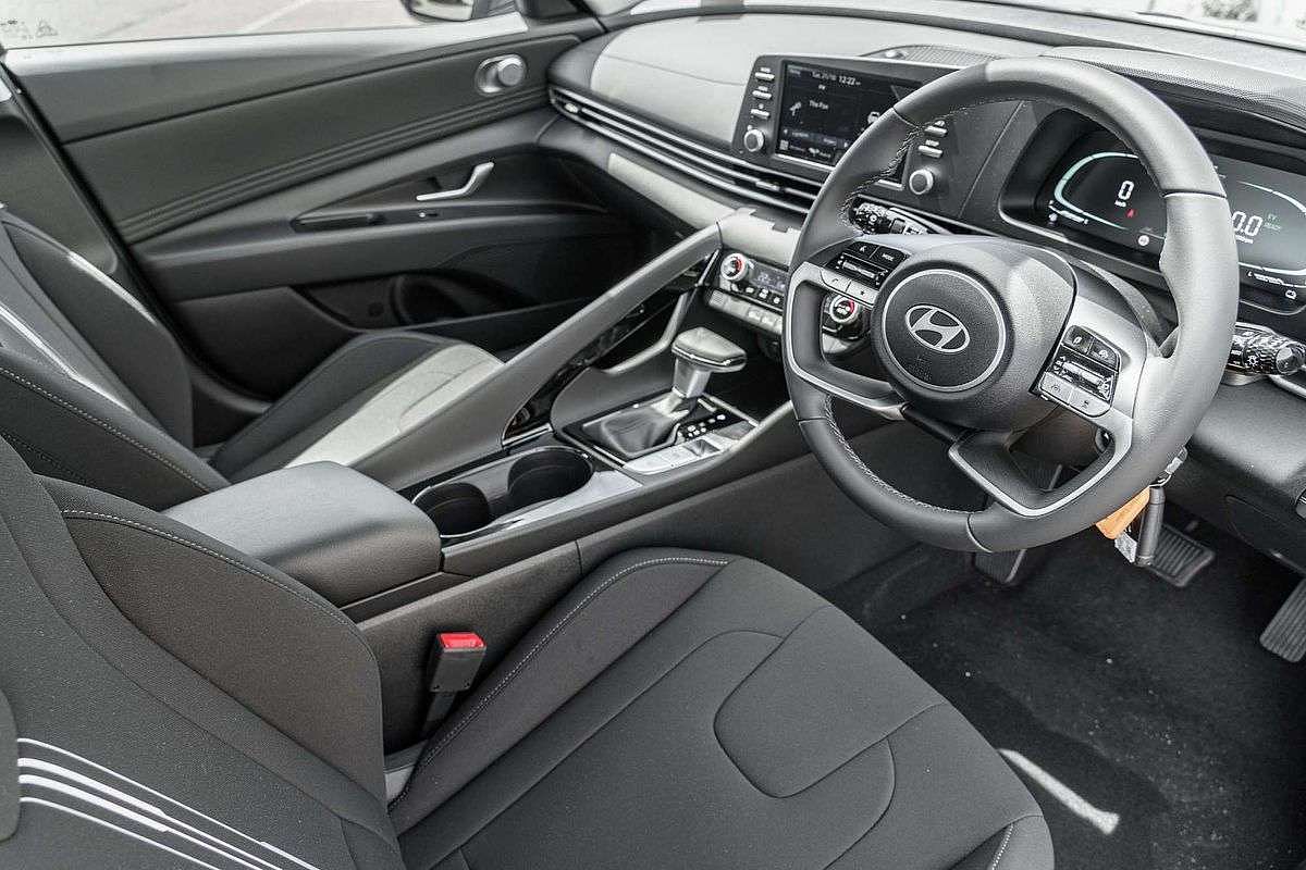 2025 Hyundai i30 Hybrid CN7.V2