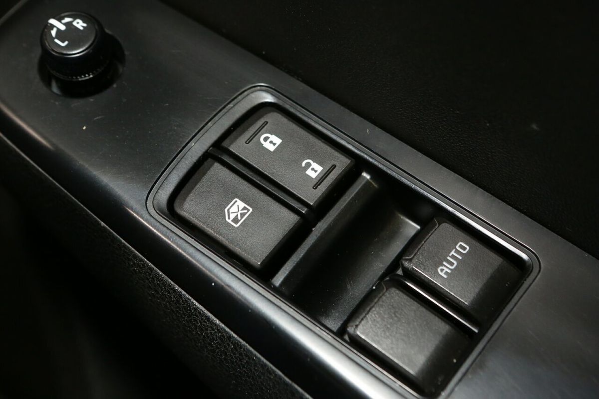 2021 Isuzu D-MAX SX High Ride Rear Wheel Drive
