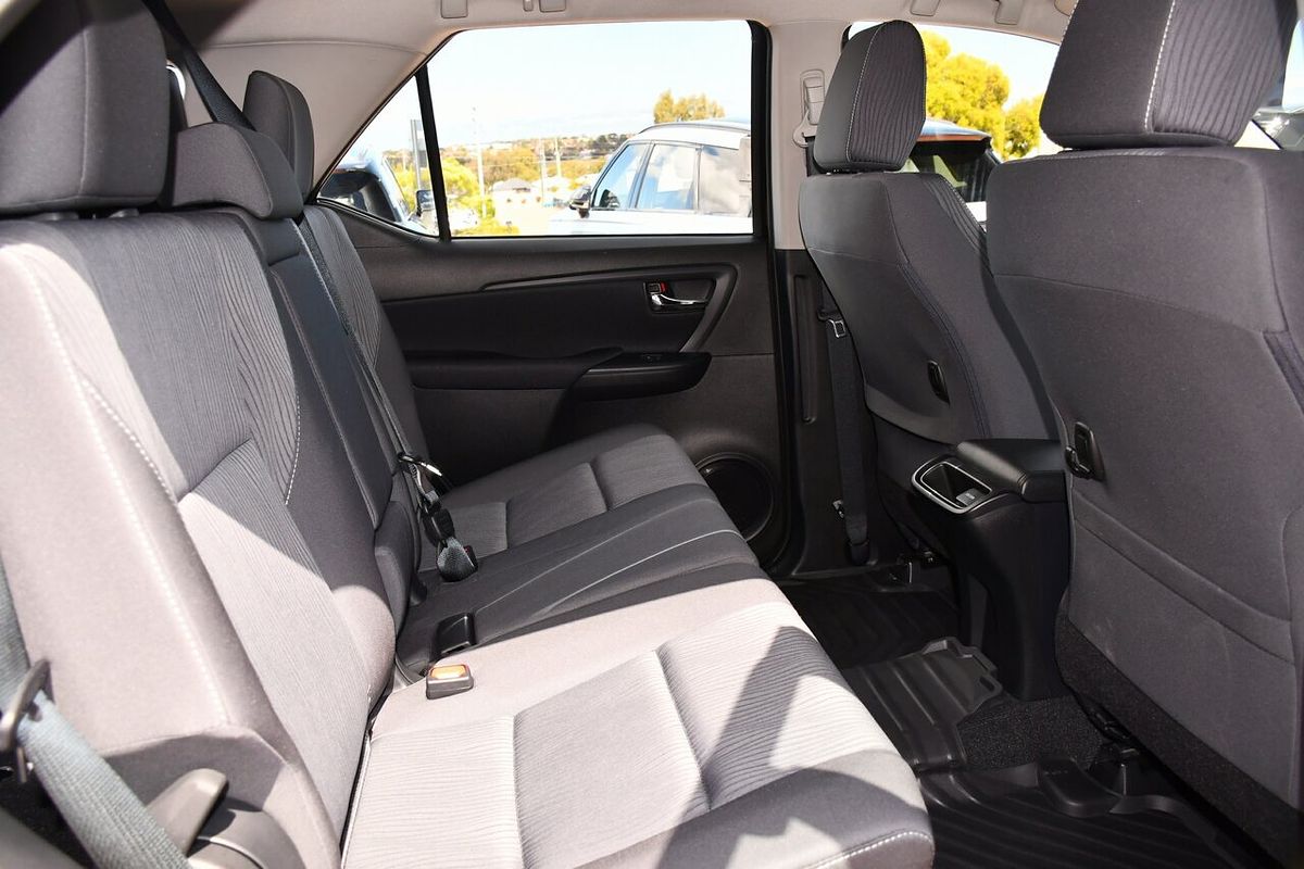 2025 Toyota Fortuner GX GUN156R