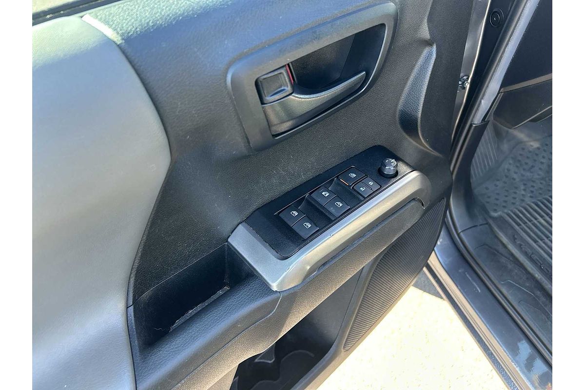 2022 Toyota Tacoma SR5