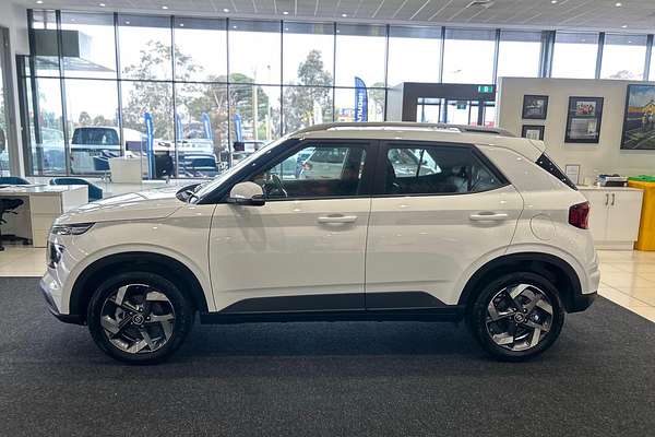 2025 Hyundai Venue Active QX.V5