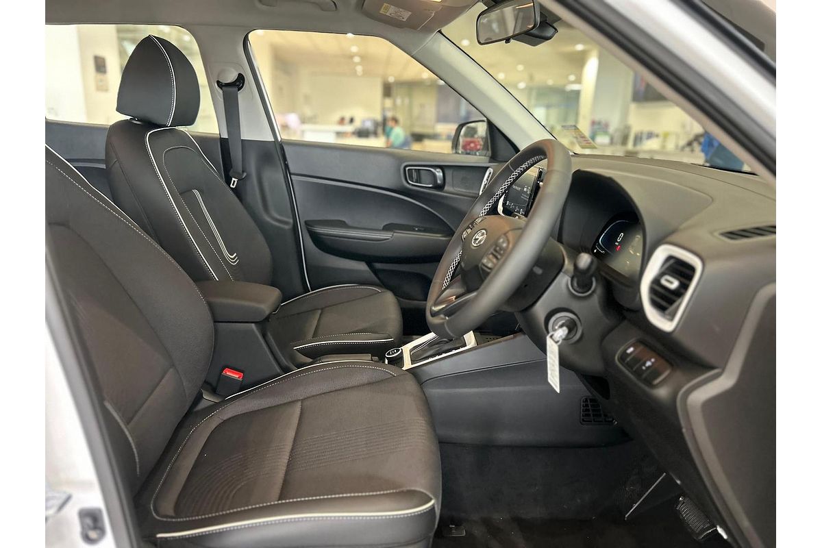 2025 Hyundai Venue Active QX.V5