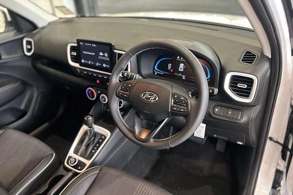 2025 Hyundai Venue Active QX.V5
