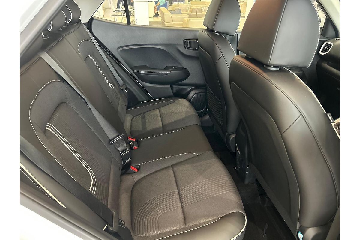 2025 Hyundai Venue Active QX.V5