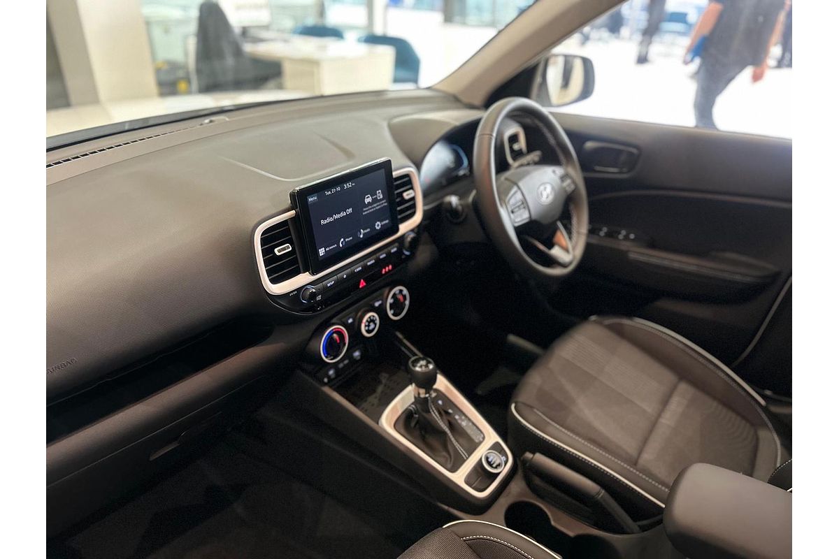 2025 Hyundai Venue Active QX.V5