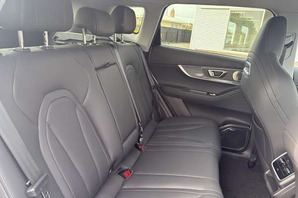 2025 Chery Tiggo 7 Pro ULTIMATE PHEV/7AT