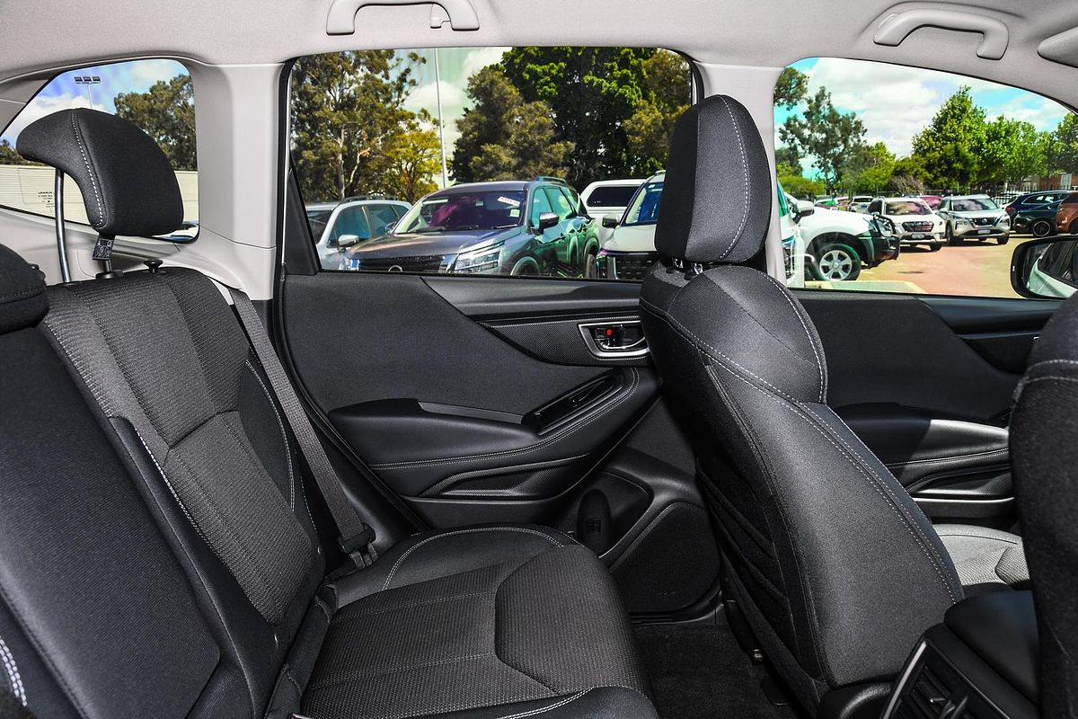 2024 Subaru Forester 2.5i S5