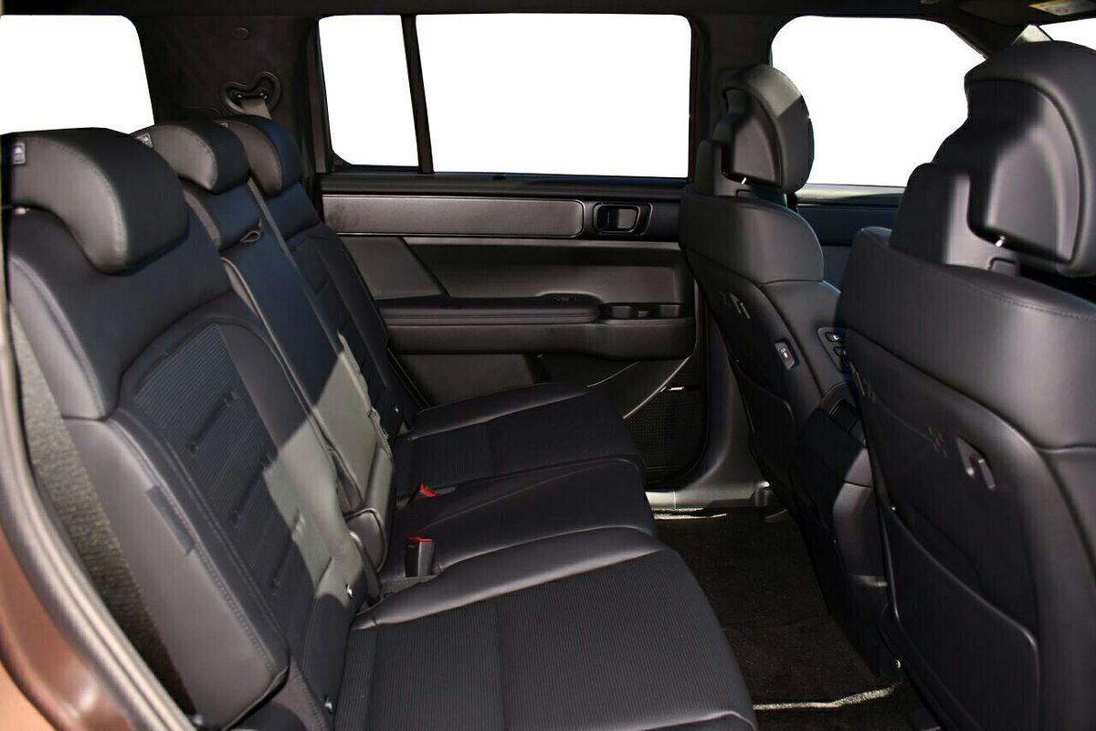 2025 Hyundai Santa Fe Hybrid Calligraphy MX5.V2