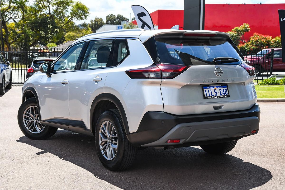 2024 Nissan X-TRAIL ST T33