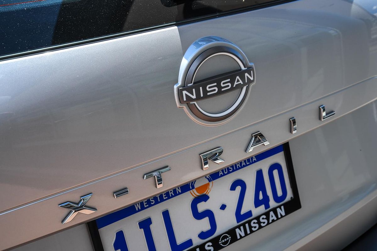 2024 Nissan X-TRAIL ST T33