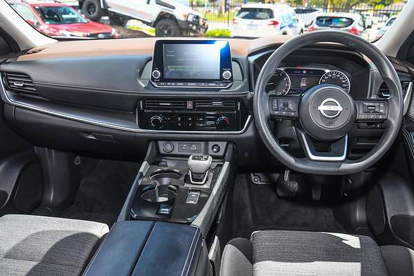 2024 Nissan X-TRAIL ST T33