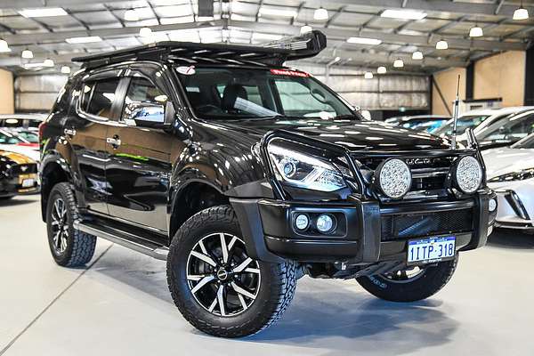 2021 Isuzu MU-X LS-T