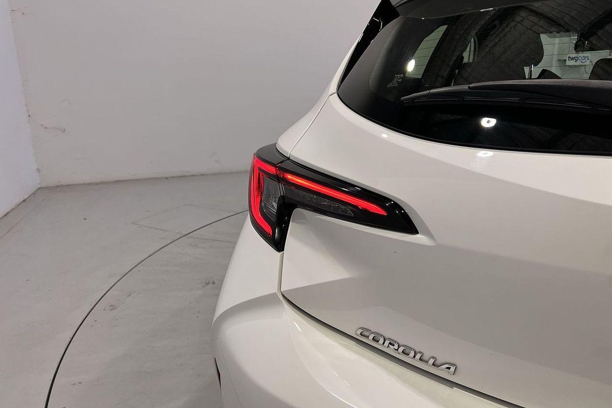 2023 Toyota Corolla Ascent Sport Hybrid ZWE219R