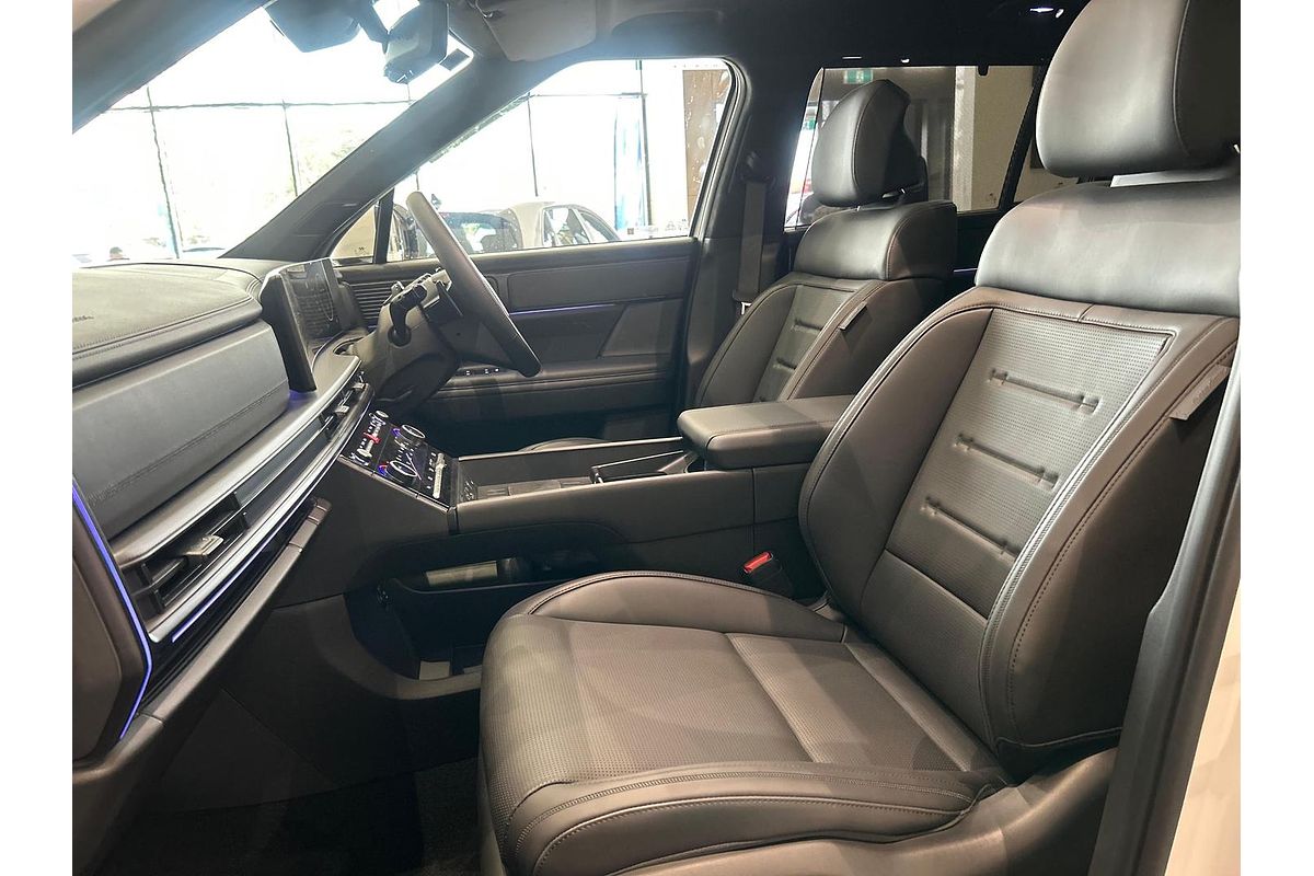 2025 Hyundai Santa Fe Hybrid Calligraphy MX5.V1