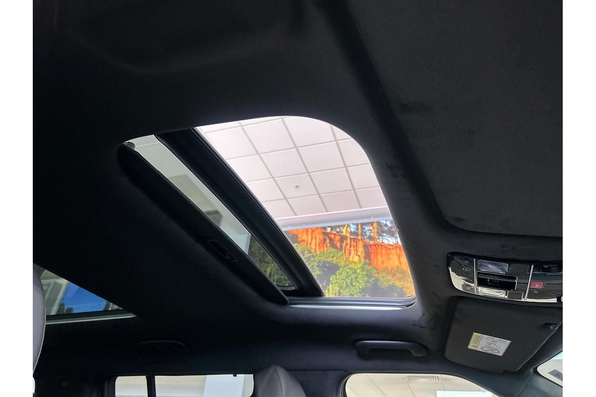 2025 Hyundai Santa Fe Hybrid Calligraphy MX5.V1