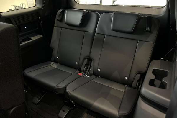 2025 Hyundai Santa Fe Hybrid Calligraphy MX5.V1