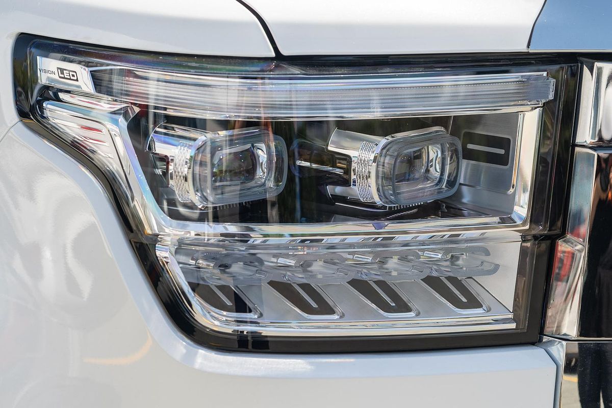 2025 GWM Tank 500 Ultra Hi4-T PHEV P03