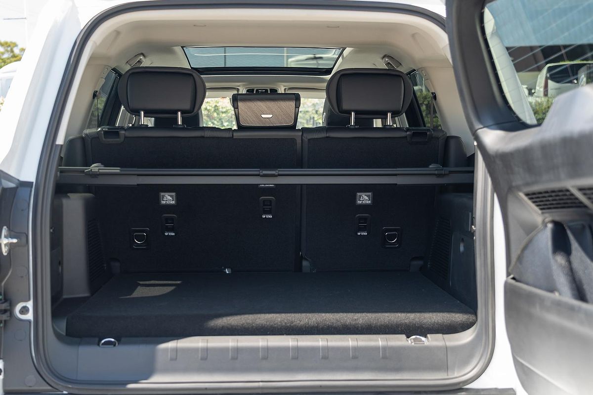 2025 GWM Tank 500 Ultra Hi4-T PHEV P03