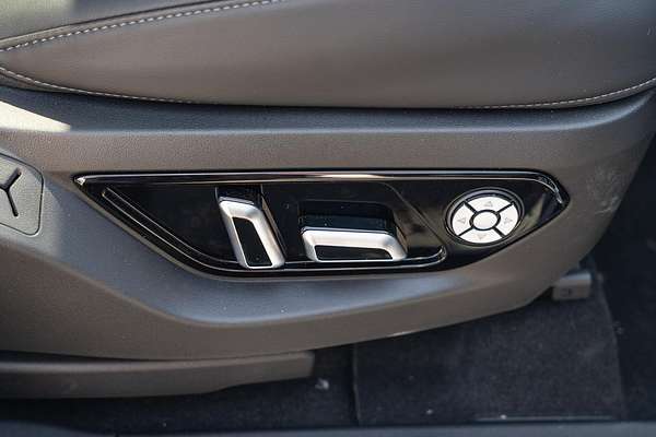 2025 GWM Tank 500 Ultra Hi4-T PHEV P03
