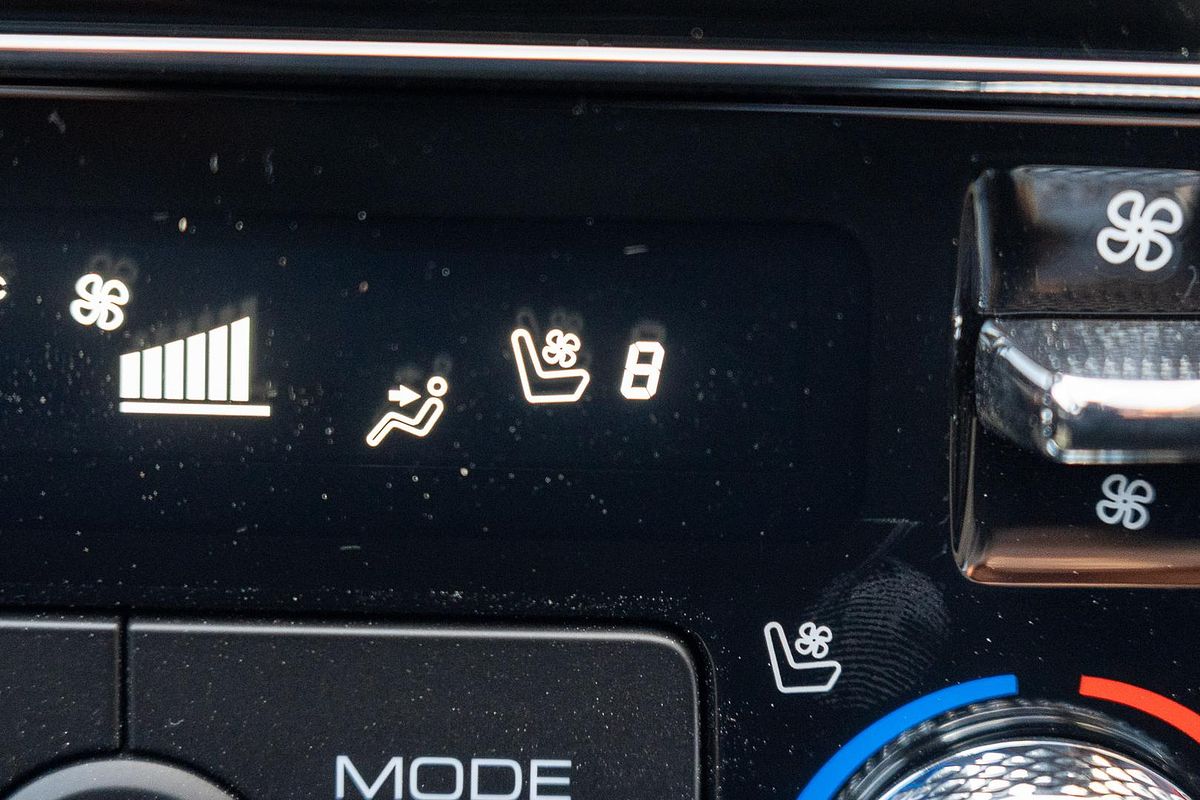 2025 GWM Tank 500 Ultra Hi4-T PHEV P03