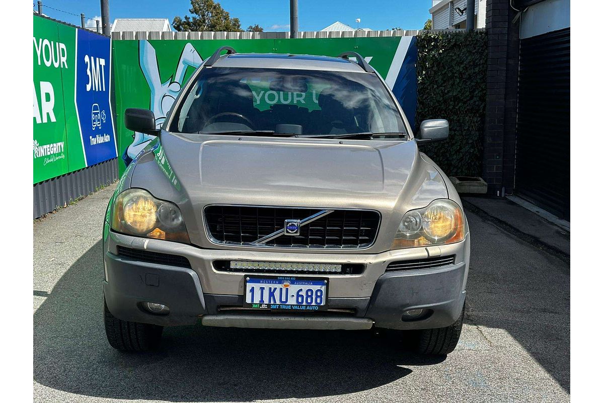 2004 Volvo XC90 T6