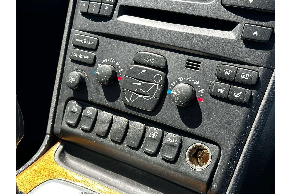 2004 Volvo XC90 T6