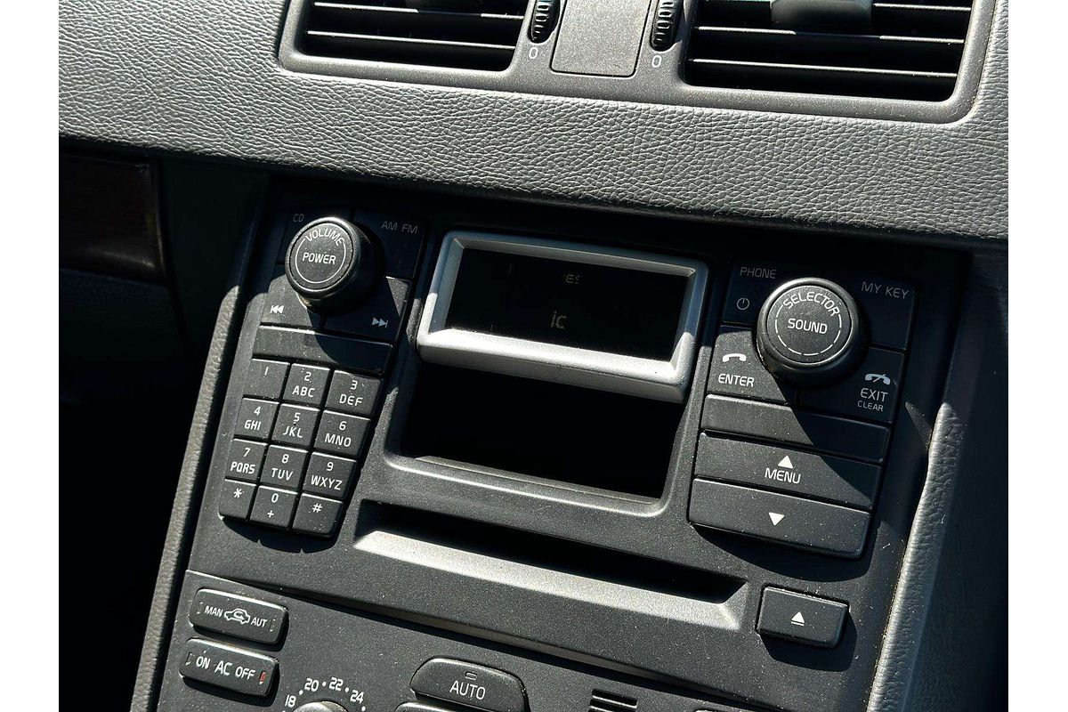 2004 Volvo XC90 T6