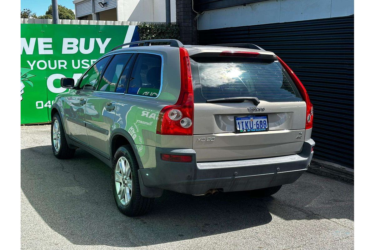 2004 Volvo XC90 T6