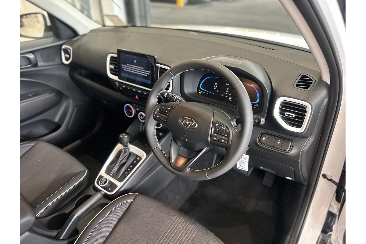 2025 Hyundai Venue Active QX.V5