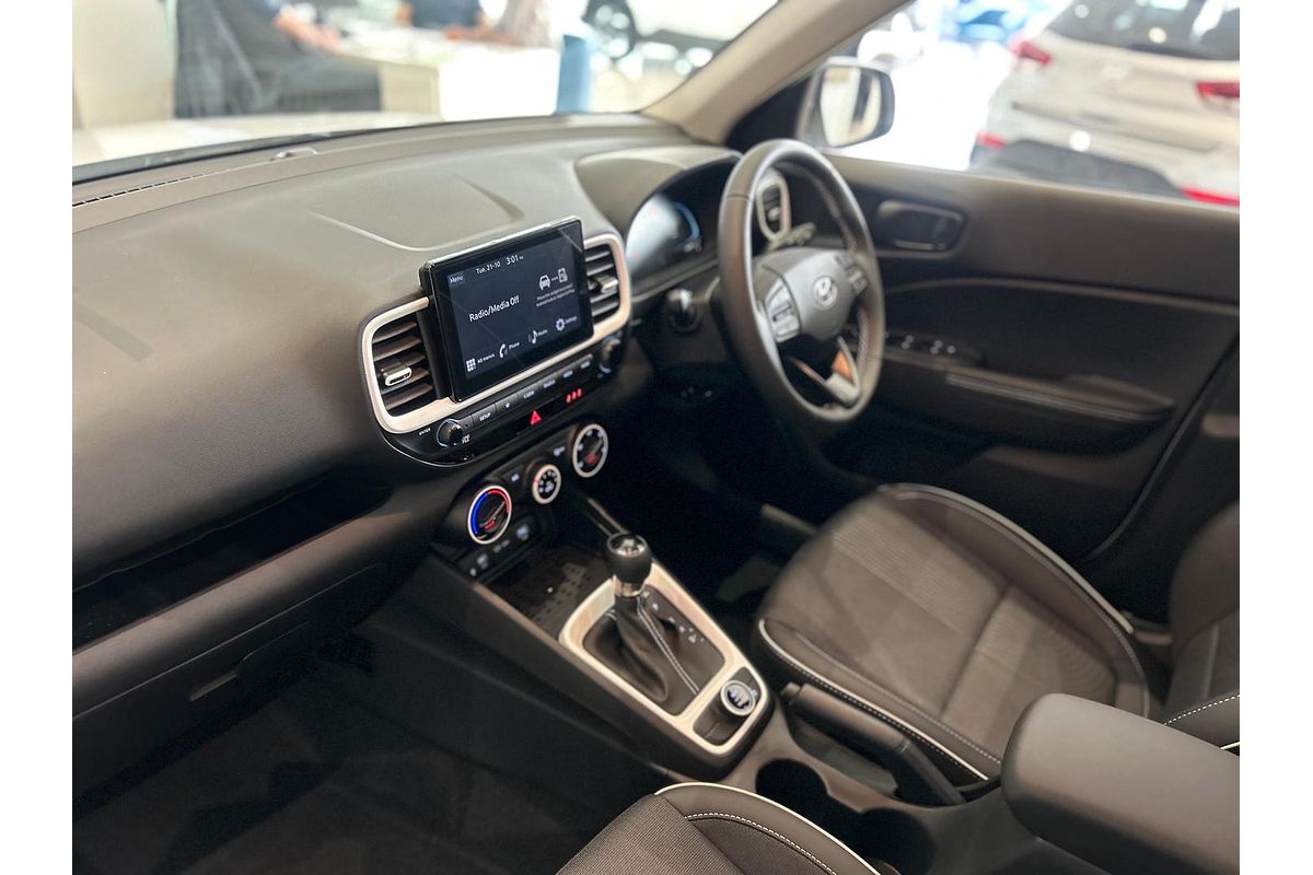 2025 Hyundai Venue Active QX.V5
