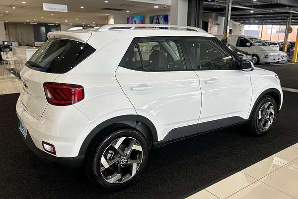 2025 Hyundai Venue Active QX.V5