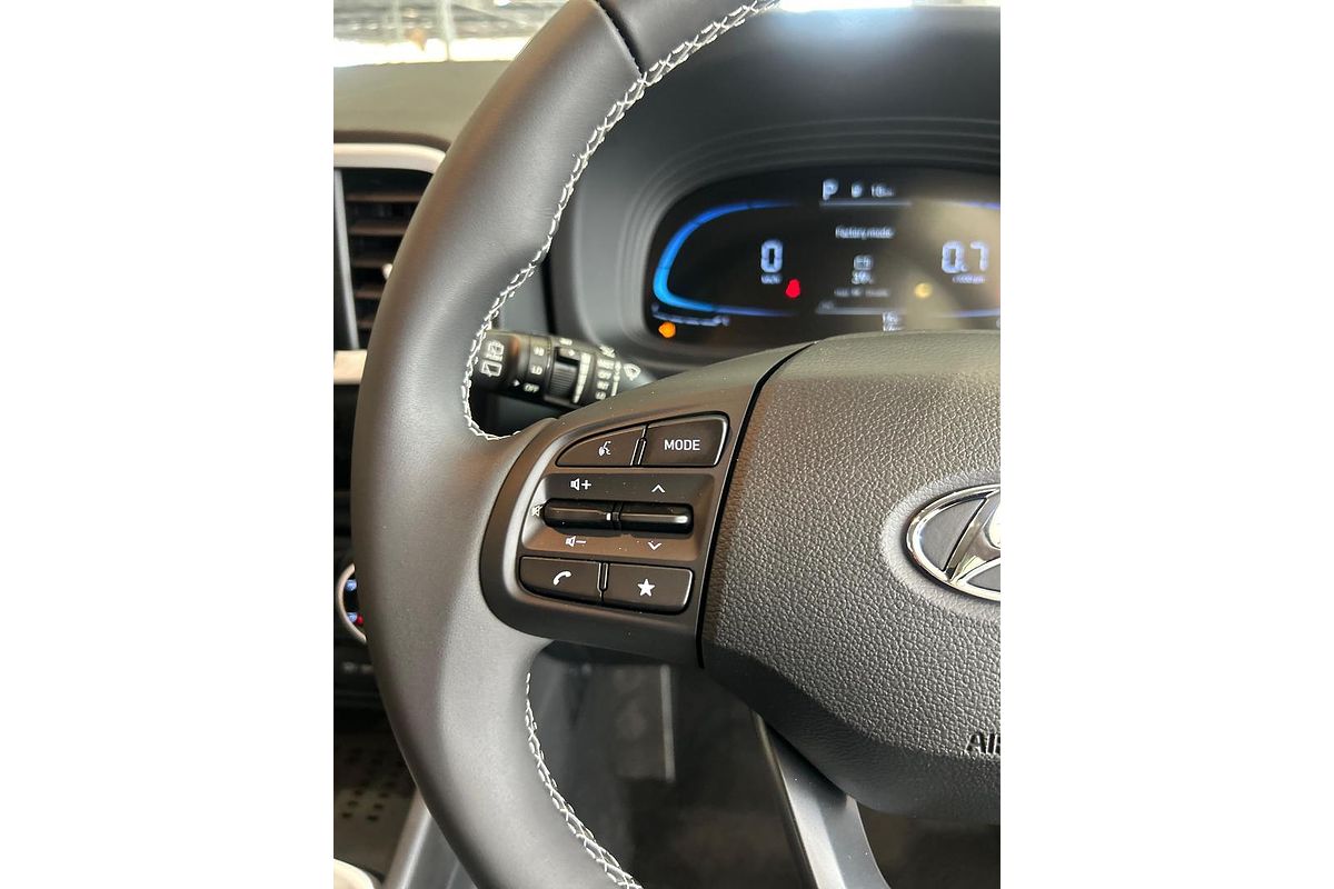 2025 Hyundai Venue Active QX.V5