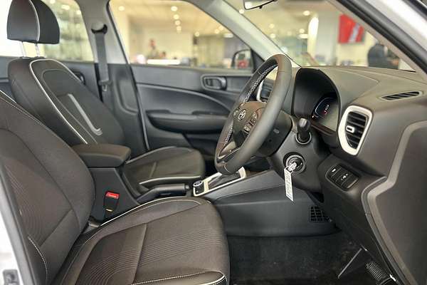 2025 Hyundai Venue Active QX.V5