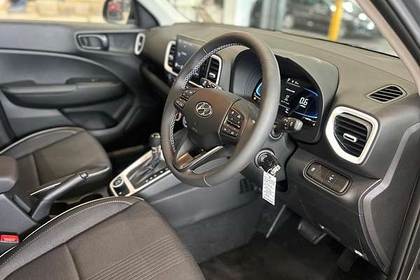 2025 Hyundai Venue Active QX.V5