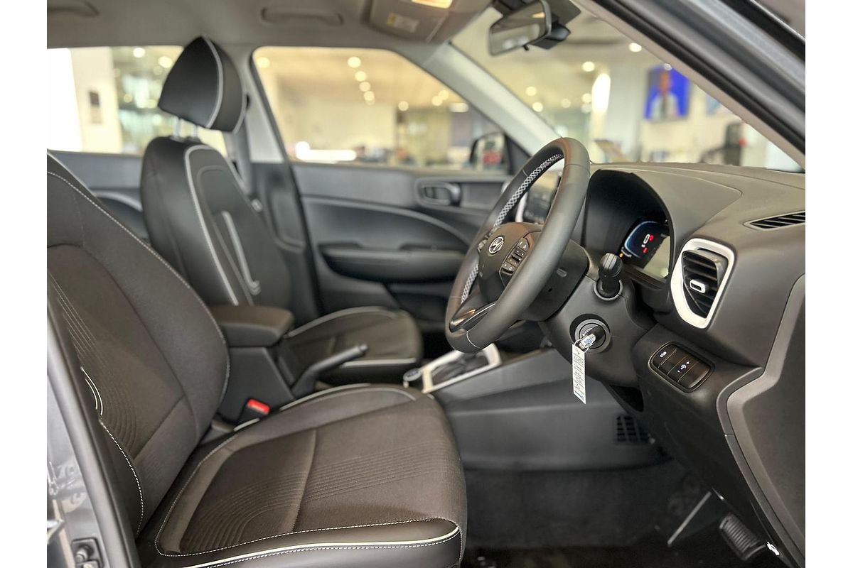 2025 Hyundai Venue Active QX.V5