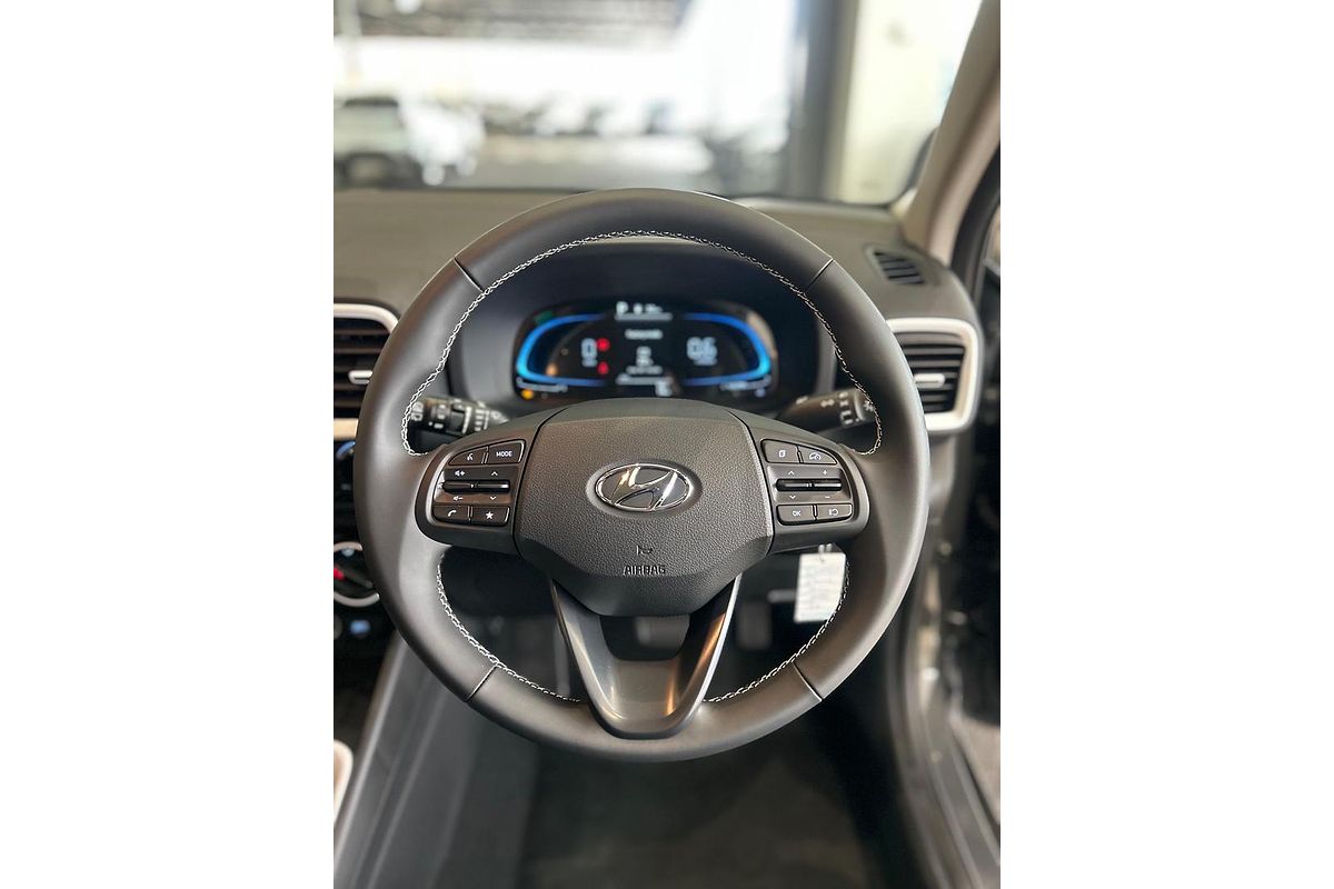 2025 Hyundai Venue Active QX.V5