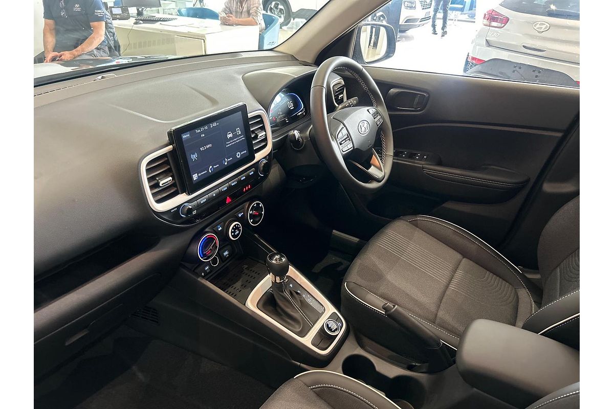 2025 Hyundai Venue Active QX.V5