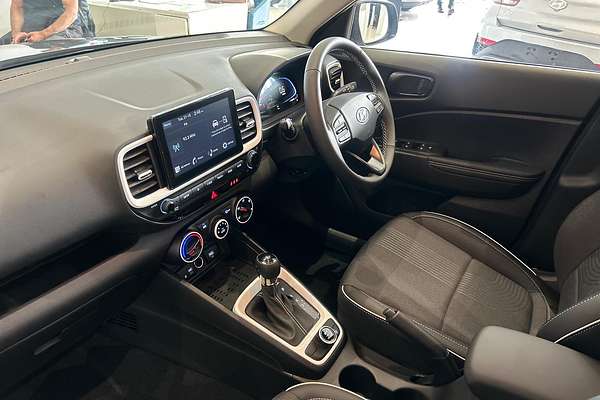 2025 Hyundai Venue Active QX.V5