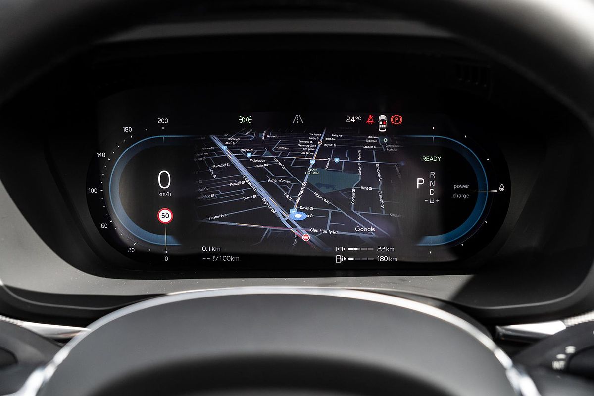 2022 Volvo XC60 Recharge Ultimate T8 Plug-In Hybrid