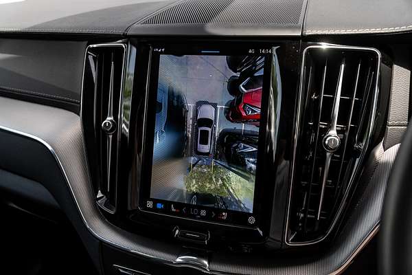 2022 Volvo XC60 Recharge Ultimate T8 Plug-In Hybrid
