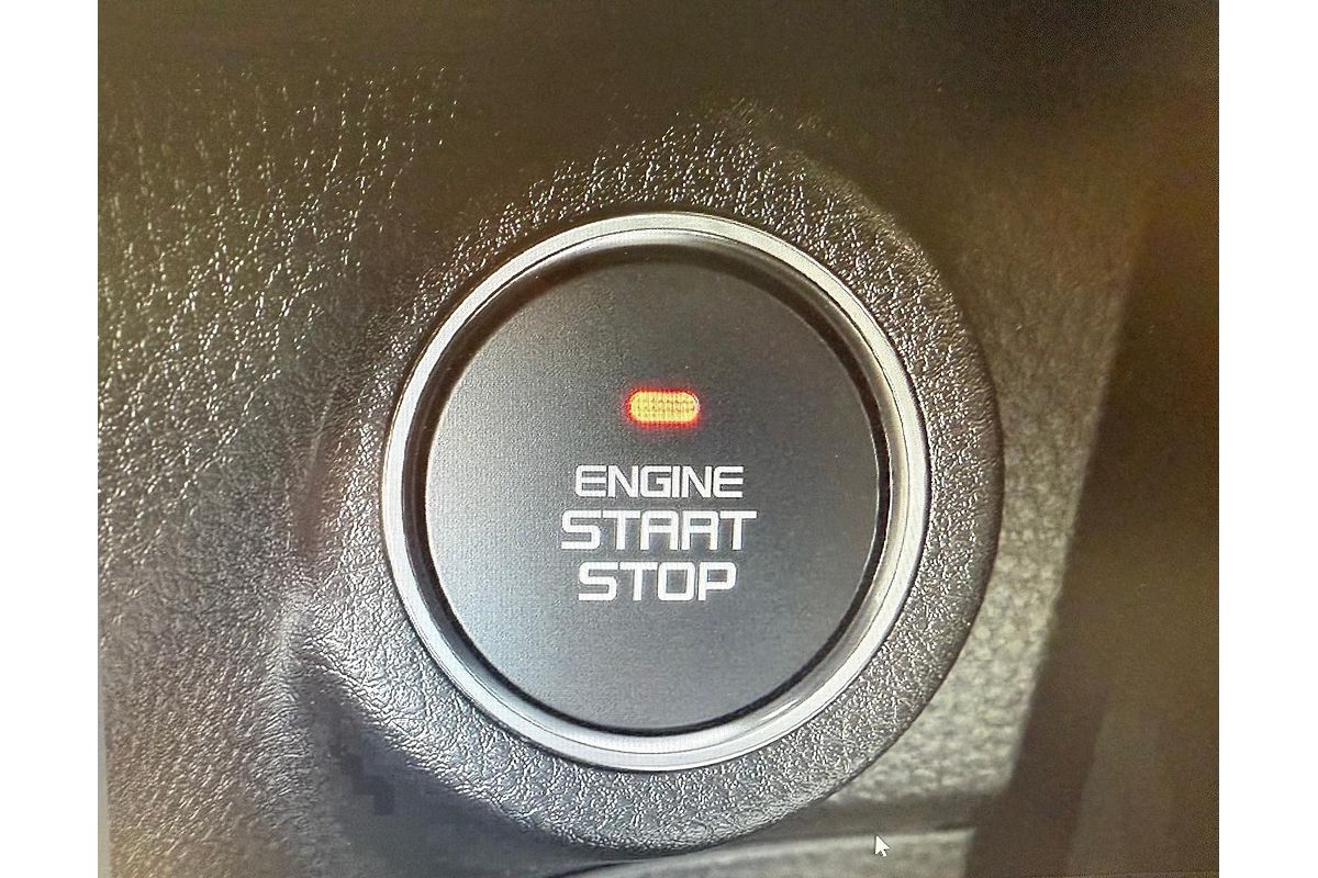 2025 Isuzu MU-X X-TERRAIN