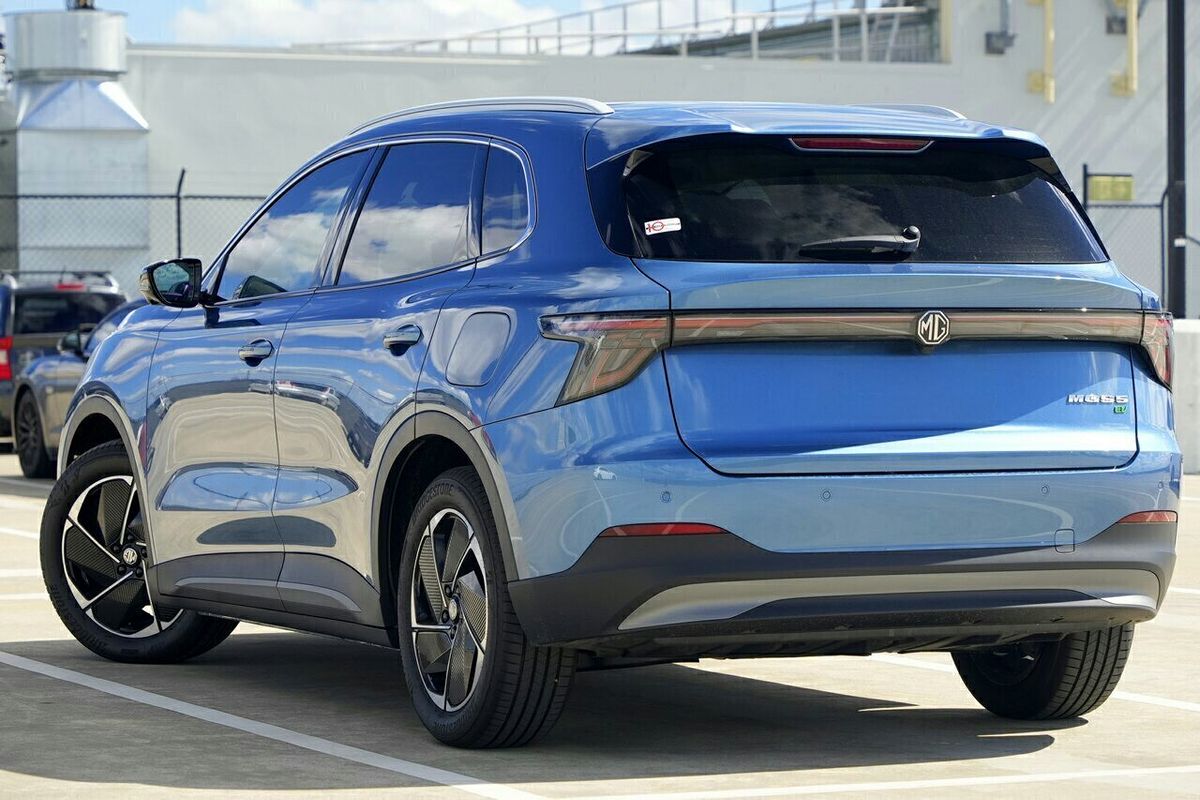 2025 MG MGS5 EV Essence 62 ZS3EM