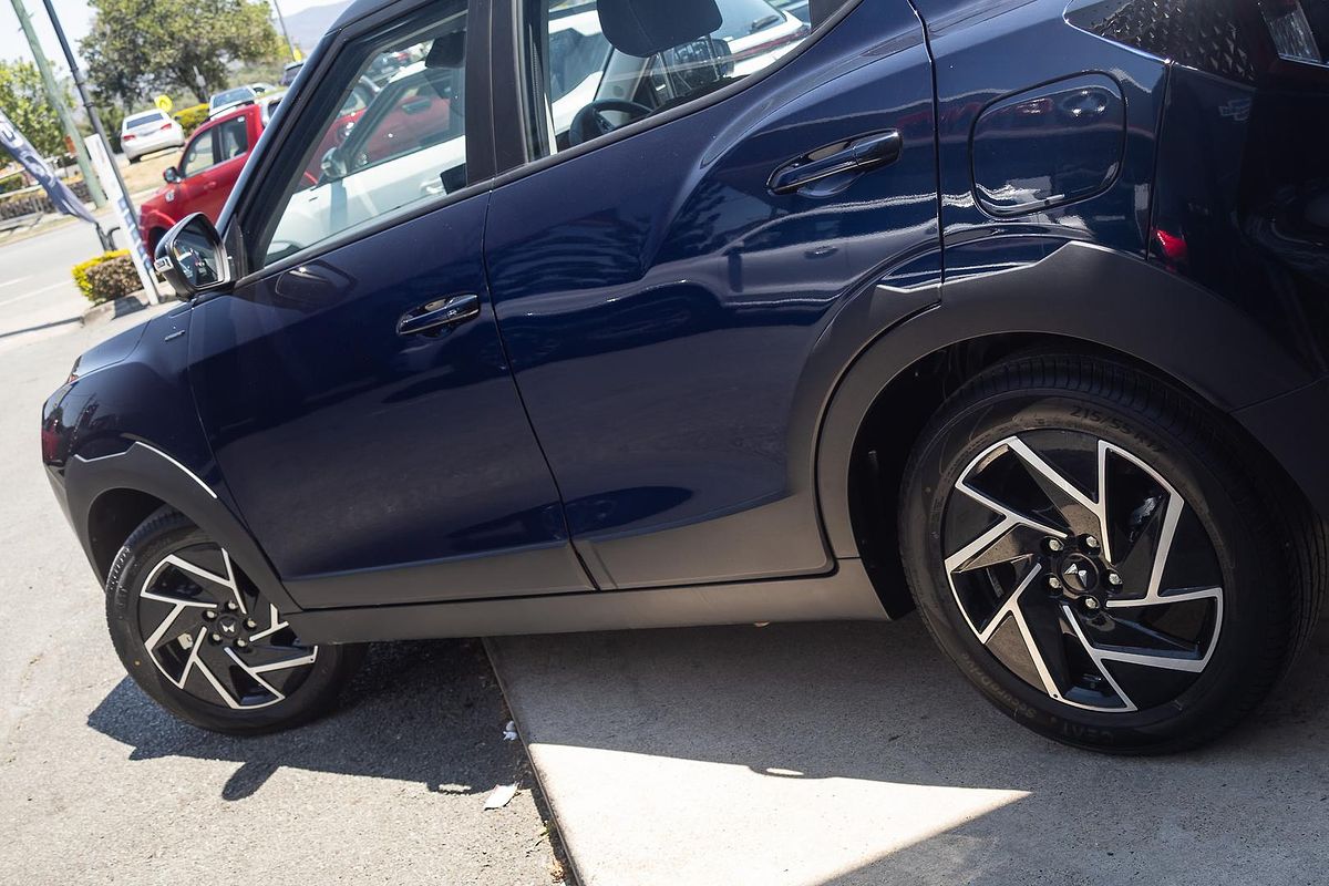 2025 Mahindra XUV3XO AX7L