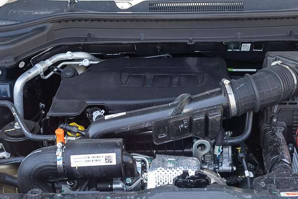 2025 Mahindra XUV3XO AX7L