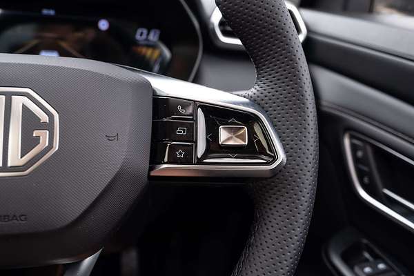 2025 MG ZS Essence Turbo ZS32