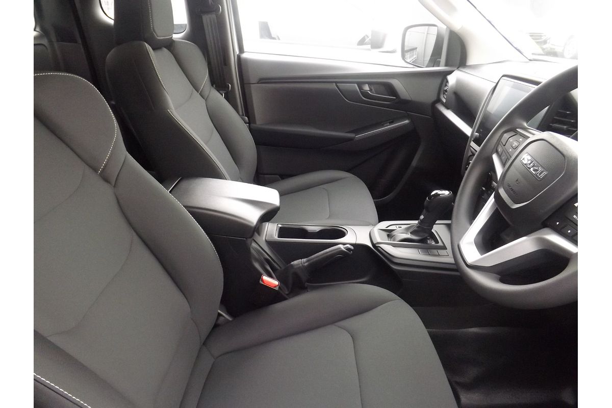 2025 Isuzu D-MAX SX High Ride Rear Wheel Drive