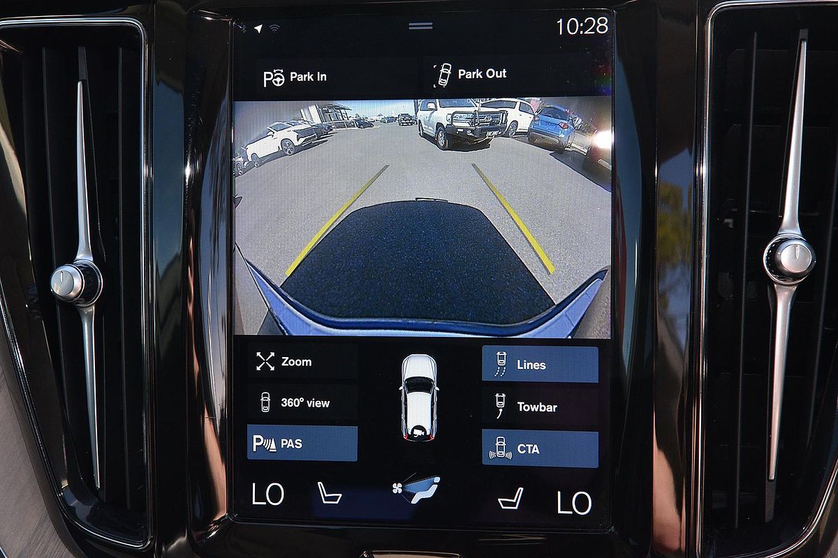 2021 Volvo XC60 D4 Inscription