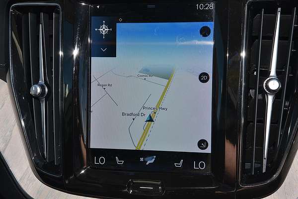 2021 Volvo XC60 D4 Inscription